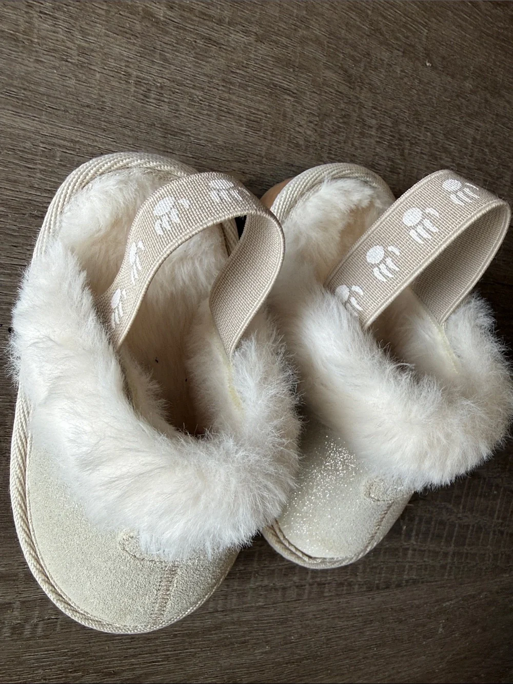 BEARPAW Baby Rebecca Suede Slippers Champagne Glitter Sandstone Size 5